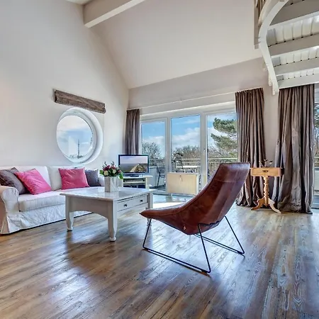 Haus Gorkistrasse B-8 *